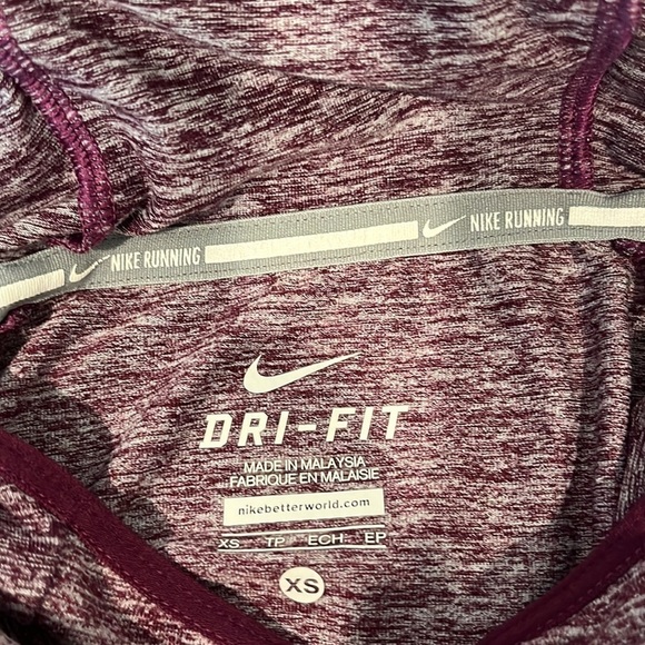 NIKE Dri-Fit Element Running Hoodie - Picture 4 of 10
